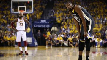 Kevin Durant y LeBron James, en las &uacute;ltimas Finales de la NBA.