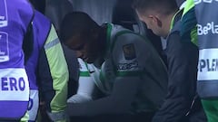 Susto en El Campín: Felipe Román se desploma