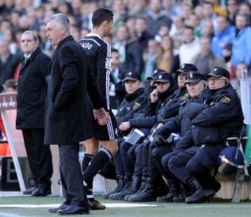 Cristiano Ronaldo acabó expulsado con tarjeta roja directa tras agredir al jugador del Córdoba, Edimar.