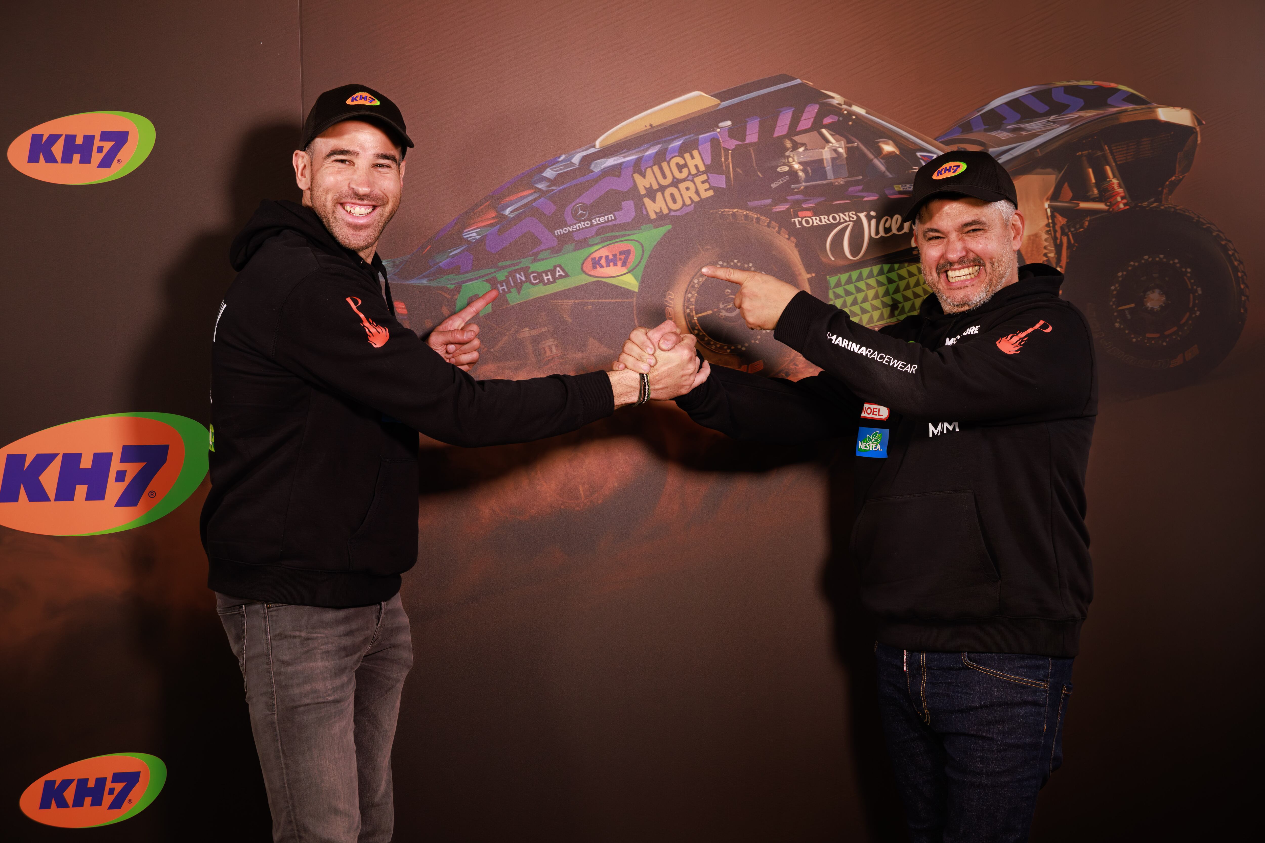 Nandu Jubany y Marc Solà durante su evento de presentación para el Dakar con KH7.