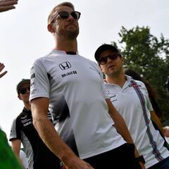 Barrichello: "Button volvería con más fuerza tras un año sabático"