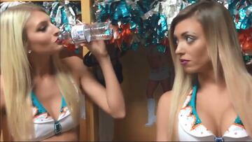 Miami Dolphins cheerleaders in viral Mannequin Challenge