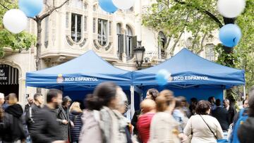 23/04/19 DIA DEL LIBRO DIA DE SANT JORDI 
 PUESTO STAND SANT JORDI RCD ESPANYOL  
  