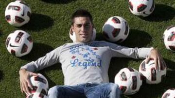 <b>TIENE UN IMÁN. </b>Bruno Soriano está brillando por su trabajo en el centro del campo del Submarino.