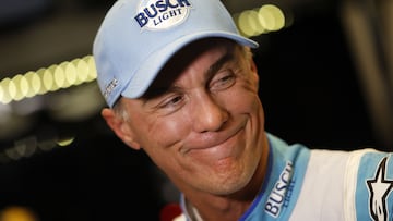 NASCAR icon Kevin Harvick has sold his south Charlotte mansion for record price.