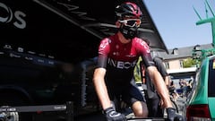 Chris Froome, antes de tomar la salida en la primera etapa de la Route d&#039;Occitanie.