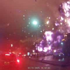 Revelan una toma dramática del impacto del avión medicalizado en Filadelfia y sus consecuencias