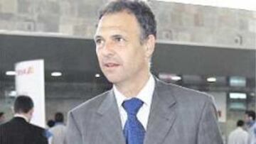 <b>PROTAGONISTA. </b>Caparrós volverá hoy al Sánchez Pizjuán.