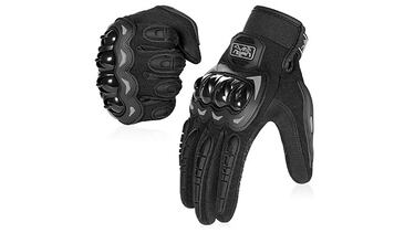 Los guantes de moto que mejoran el agarre y permiten usar el móvil