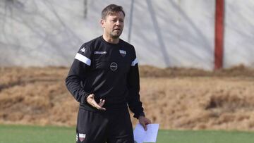 Manuel: "El punto de Las Palmas nos da un gran impulso"