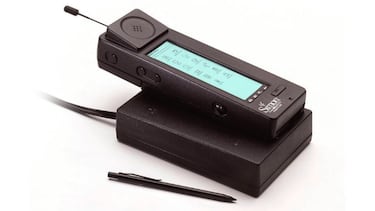 The 10 old cell phones we have gathering dust at home that collectors are paying a fortune for