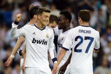 3-1. Ozil celebra el tercer gol.