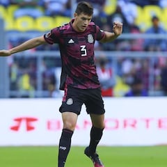 César Montes será baja del Tri para enfrentar a El Salvador