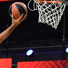 Micic abre sus alas en la NBA: Chicago, candidata a ficharle