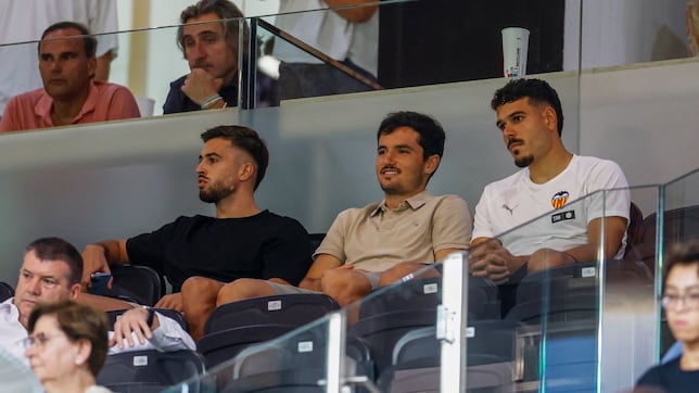 Alberto Marí, renovado y cedido al Mirandés