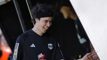 Investigan el debut del streamer Spreen en Deportivo Riestra por posibles apuestas