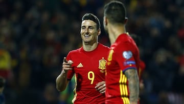 Aritz Aduriz becomes the oldest ever goalscorer for Spain