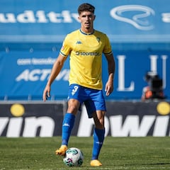 Cordero acelera por el central portugués Bernardo Vital