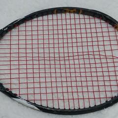 ¿Por qué no debes jugar al tenis con las cuerdas rotas?