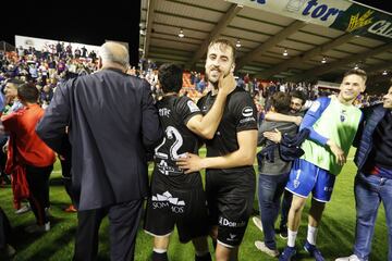 Los jugadores del Huesca celebraron el ascenso a Primera División.