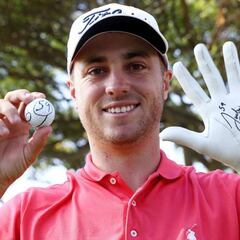 Justin Thomas baja de los 60 golpes en Hawai