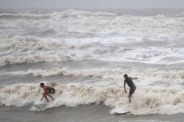 Hurricane Hanna hits Texas adding to Covid-19 challenge