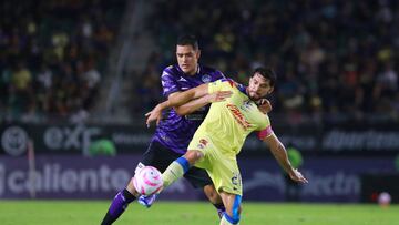 (L-R), Sergio Flores of Mazatlan and Henry Martin of America during the game Mazatlan FC vs America, corresponding to Round 12 of the Torneo Apertura 2023 of the Liga BBVA MX, at El Kraken Stadium, on October 06, 2023.
<br><br>
(I-D), Sergio Flores de Mazatlan y Henry Martin de America durante el partido Mazatlan FC vs America, correspondiente a la Jornada 12 del Torneo Apertura 2023 de la Liga BBVA MX, en el Estadio El Kraken, el 06 de Octubre de 2023.