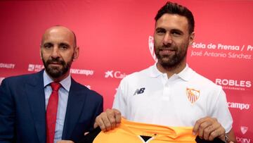 Monchi y Sirigu.