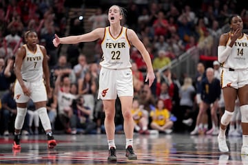 Caitlin Clark #22 of the Indiana Fever 