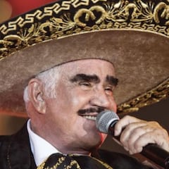 Hijo de Vicente Fernández desmiente la muerte cerebral