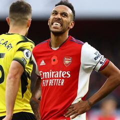 Arteta retira la capitanía del Arsenal a Aubameyang