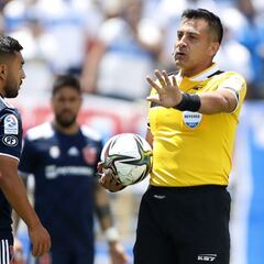 Castrilli le da la razón a la U: se viene reclamo contra Bascuñan