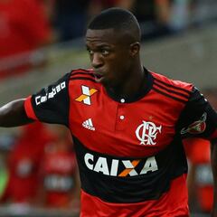 "Vinicius morfológicamente no está listo para ser titular"