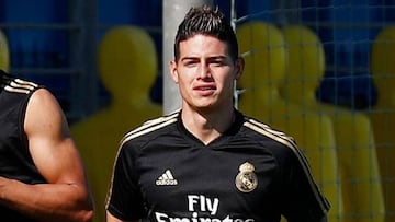 James llegaría al Napoli cedido después del 15 de agosto