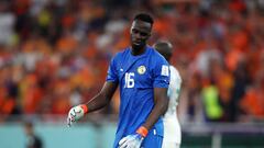 Edouard Mendy, portero de Senegal, reacciona después de encajar el 0-1 ante los Países Bajos en la primera jornada del Grupo A en el Mundial de Qatar.