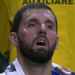 Los dos regalos de cumpleaños de Mirotic: victoria y codazo