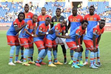 Los jugadores de la selección de la República democrática del Congo posan antes del partido frente a Ghana durante la Copa de África de 2017