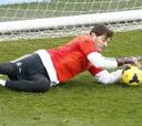 Casillas se entrena tras ser padre y Bale sigue con el grupo