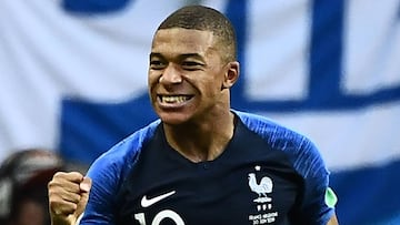 Mbappé llegó a 37 km/h en la galopada que acabó en penalti