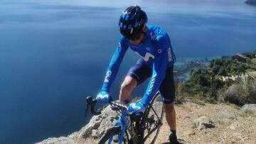 El equipo español dio a conocer que el test realizado al ciclista colombiano el lunes 11 de enero salió positivo. Se perderá la concentración en Almería.