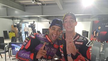 Martín y Acosta celebraron juntos la ausencia de sanción a Pedro y la oficialidad de su segundo.