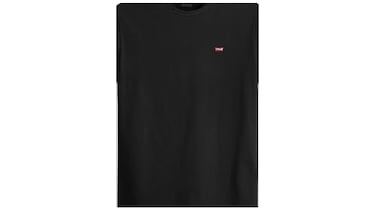 La camiseta negra de Levi’s que arrasa en Amazon: con un 42% de descuento y por menos de 15 euros