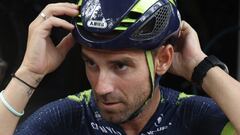 El ciclista murciano del equipo Movistar, Alejandro Valverde, se prepara hoy para salir a entrenar en Elche en su fase de recuperaci&oacute;n tras la grave ca&iacute;da que sufri&oacute; en la etapa pr&oacute;logo del pasado Tour de Francia en D&uuml;ssel