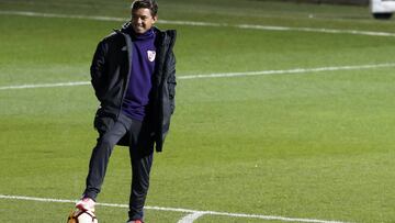 Gallardo, en un entrenamiento con River Plate.