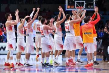Espa?a celebr¨® el pase a la final del europeo.