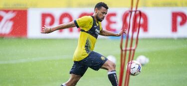 Parejo y Coquelin ya entrenan como jugadores del Villarreal