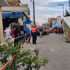 Vídeo: Socavón se ‘traga’ trailer en Iztapalapa