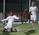 Mariano catapulta al Castilla hasta el liderato con un hat-trick