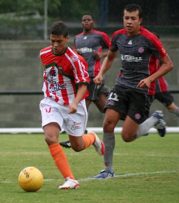 Juanfer en sus inicios con Envigado, siempre como estrella y líder de las divisiones menores.