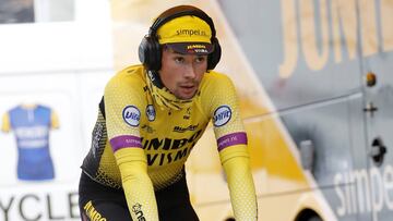Roglic persigue el arco¨ªris tras el rojo de la Vuelta